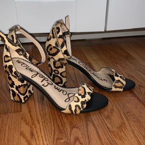 Leopard sandal with ankle strap